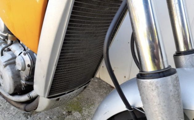 Aprilia moto 6.5 само на части априлия