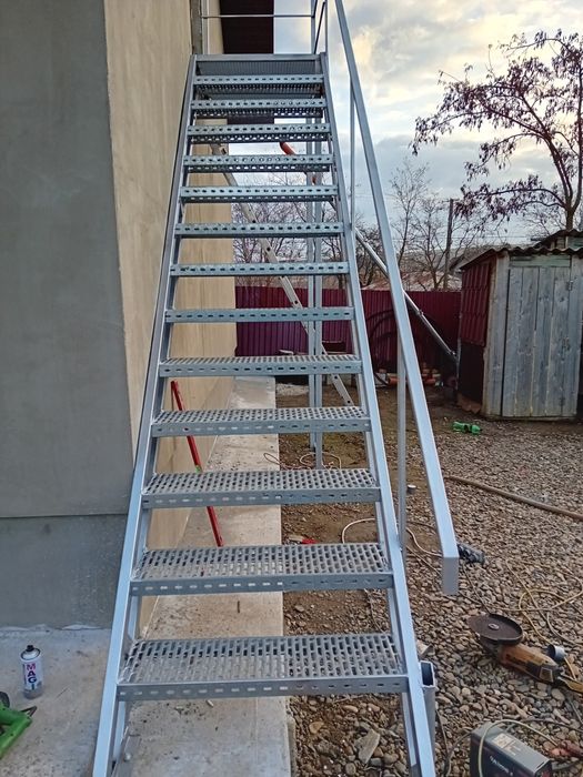 Scara metalica zincata 6m l