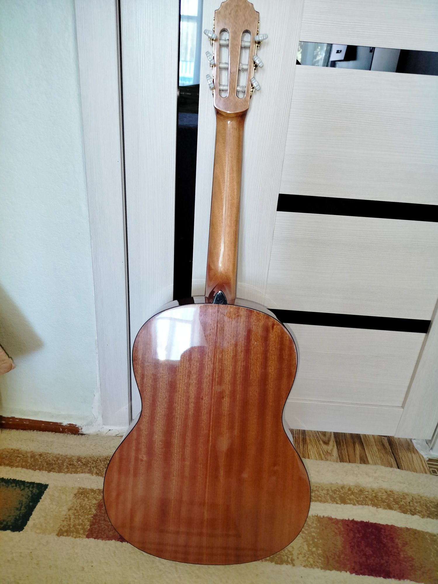 Продается гитара Agnetha (Handmade Guitar) Model: ACG-E150Новая