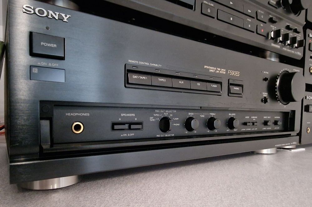 Amplificator Sony TA-F590 ES cu telecomanda