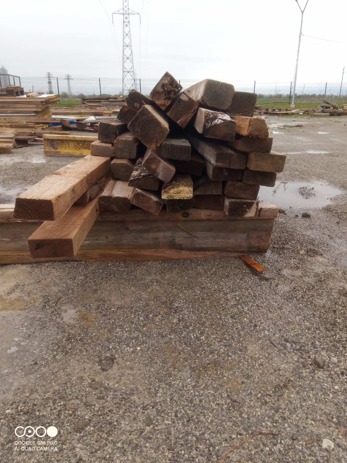Дървени греди Сухи до 2м - 4лв/м за кофраж