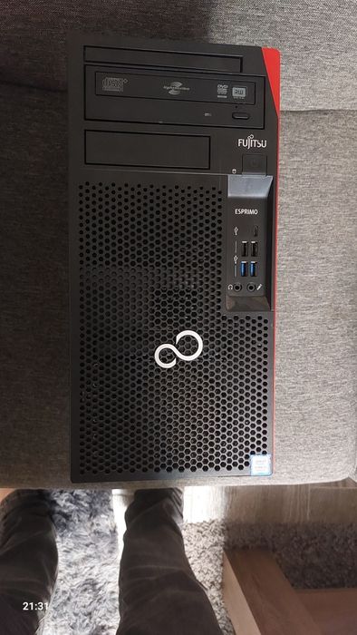 Schimb PC Fujitsu p757  i5 7400.8g ddr 4