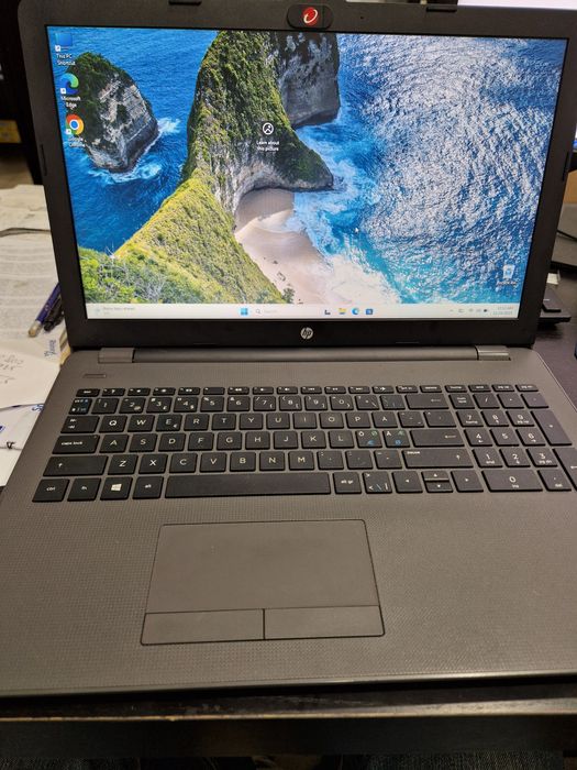 Laptop HP 250 G6 I3