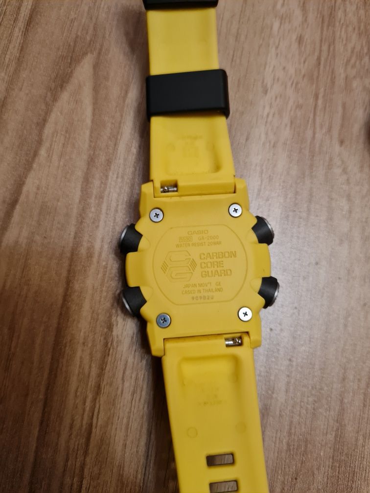 Часовник G shock ga-2000