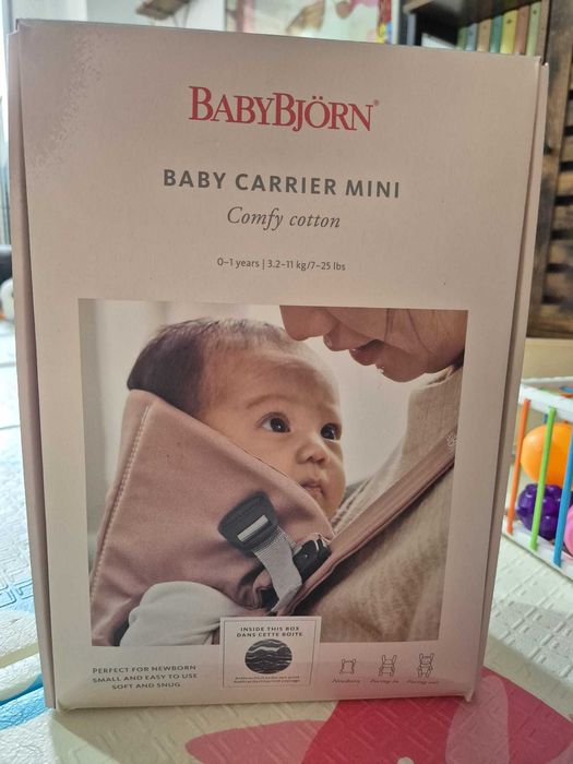 Marsupiu pentru bebelusi BabyBjorn Mini - multiple pozitii - bumbac