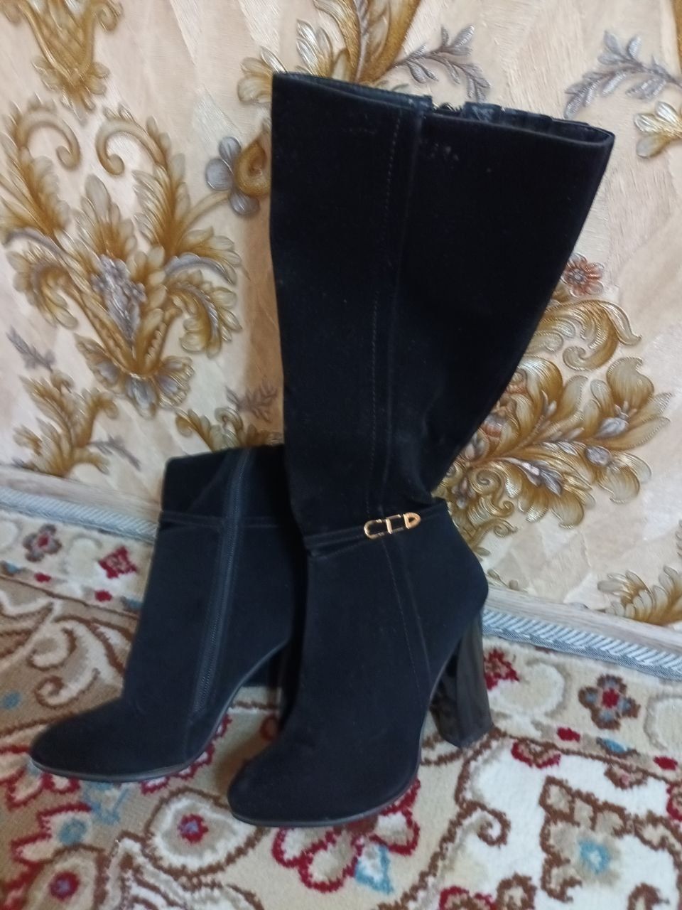 Продаю Зимние сапоги