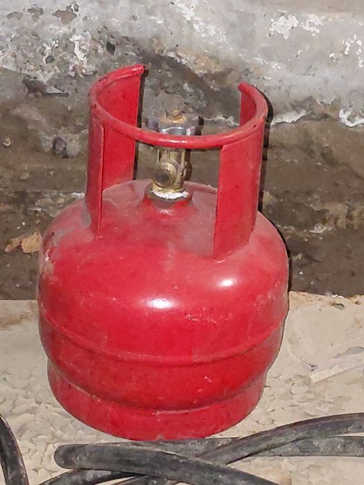 Газовые баллоны 5литров