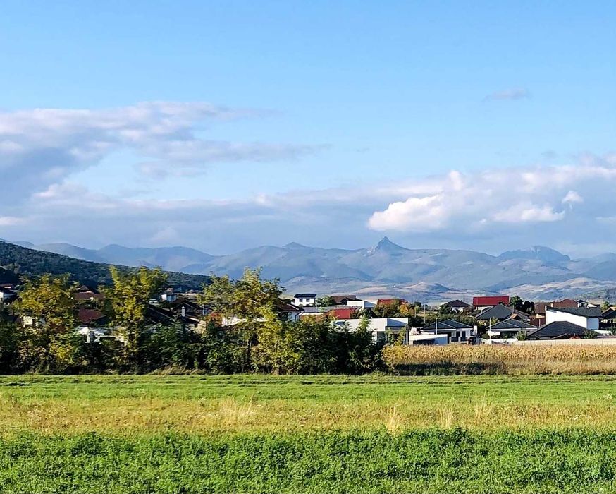 Teren de casă, pensiune, restaurant, birouri in Alba Iulia