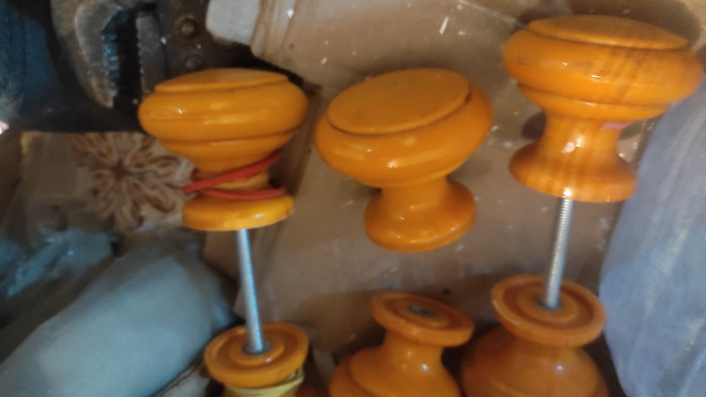 Дверные ручки продам