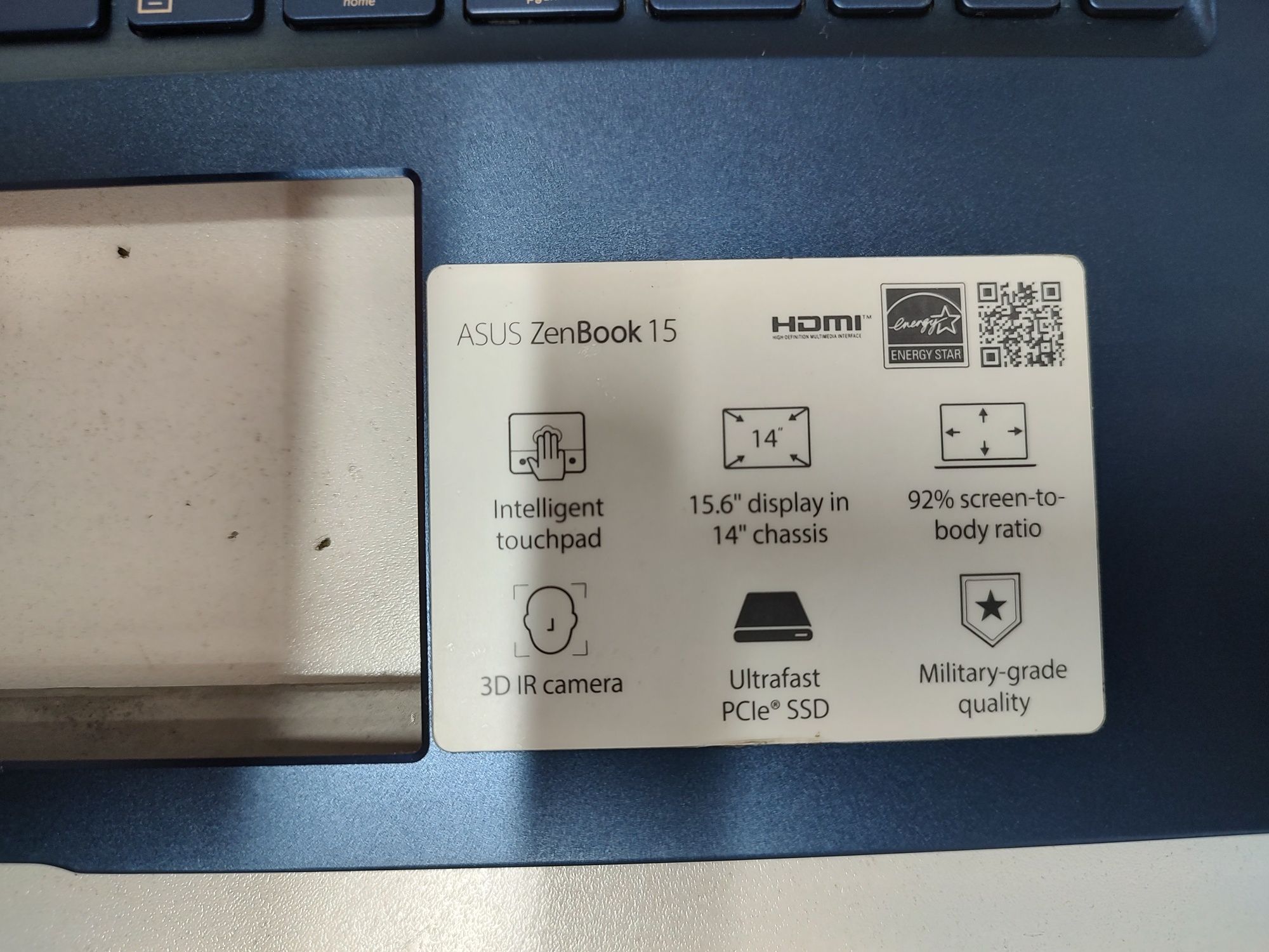 Palmrest cu tastatura Asus Zenbook 15 UX534Ftc