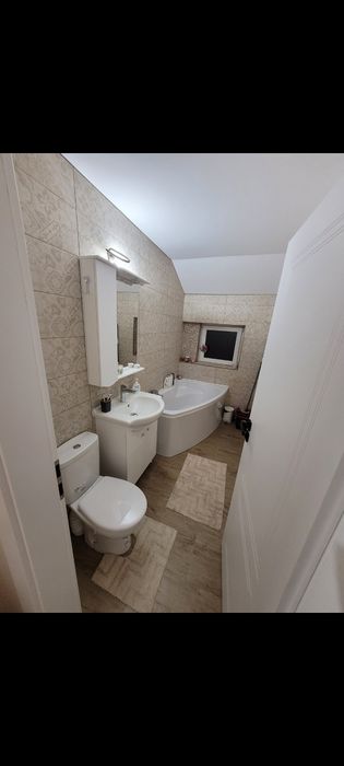 Inchiriez apartament 2 camere