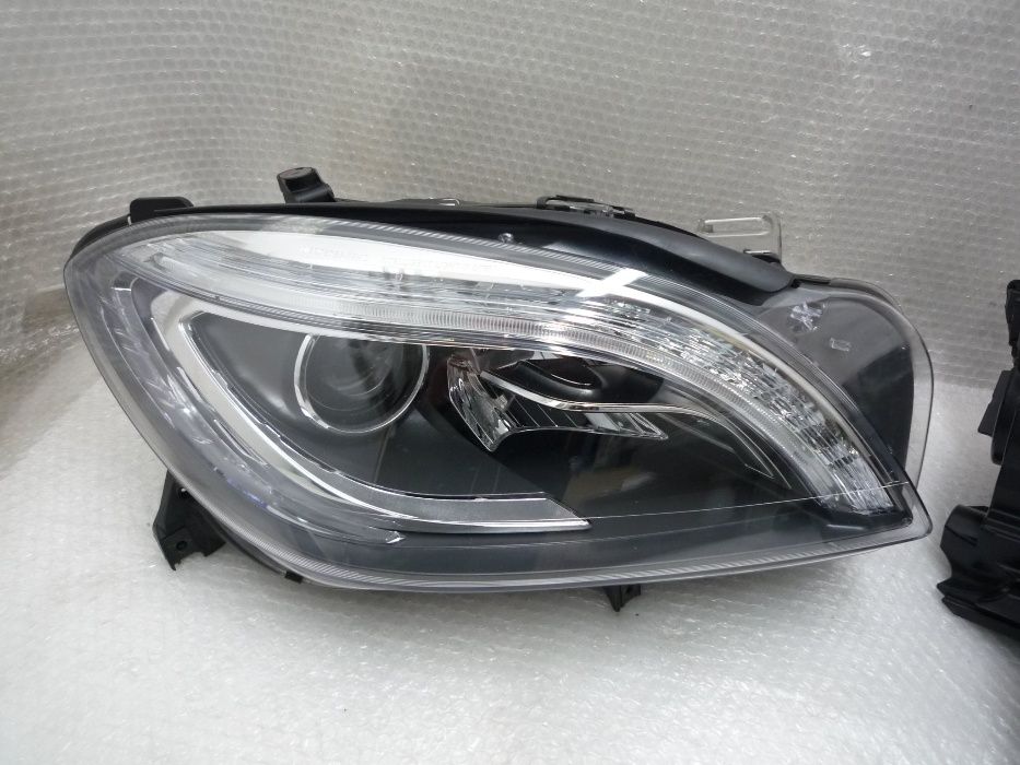Mercedes W166 ML far stanga full led far dreapta ils faruri bi xenon