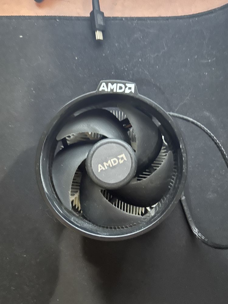 Процесор AMD Ryzen 5 1600 + охладител