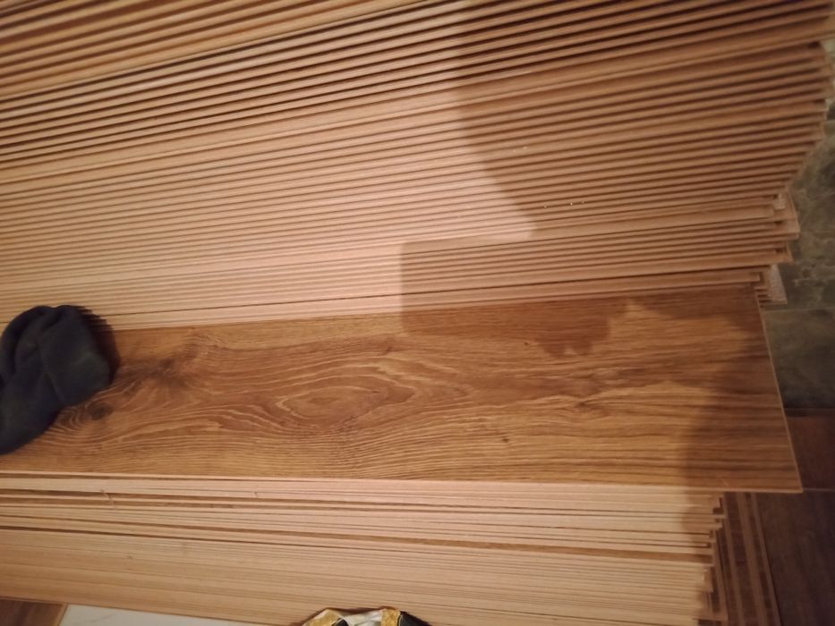 Ламинат б/у в хорошем состоянии