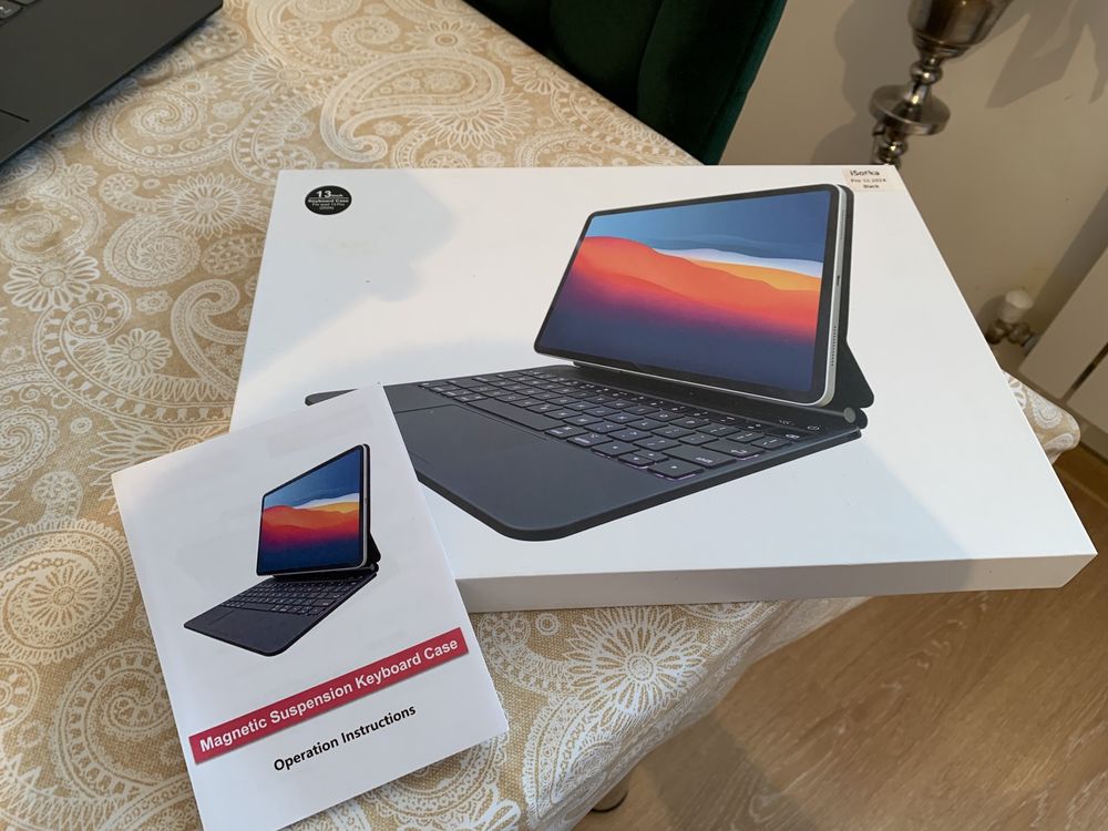 Клавиатура ipad Pro 13 2024