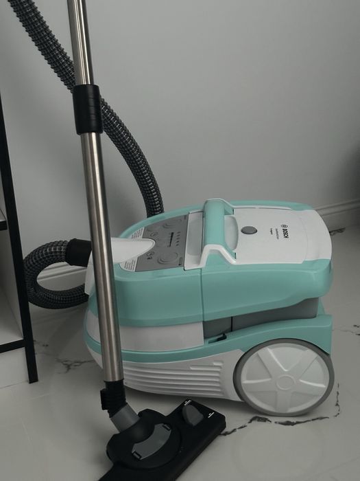Aspirator Bosh AquaWash&Clean