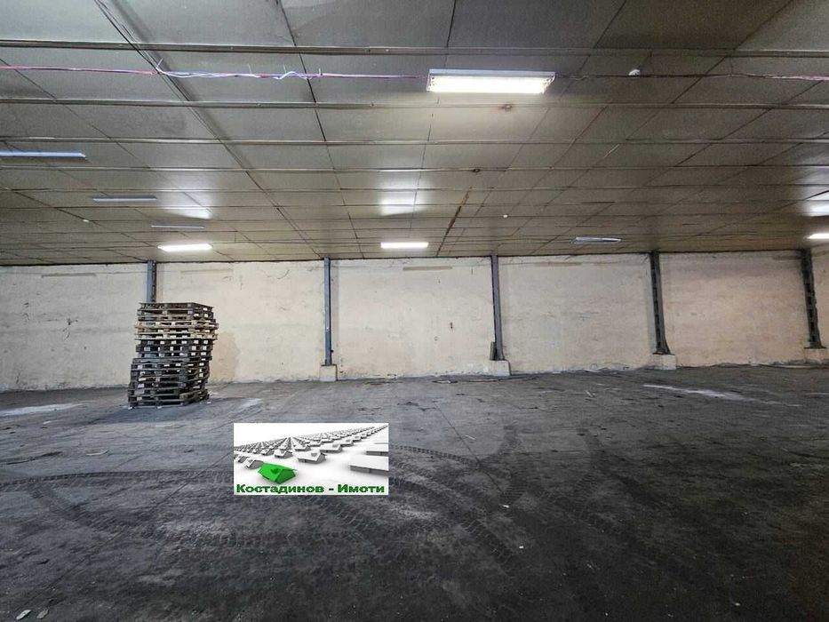 Дава се под наем Склад в Пловдив, Индустриална зона - Север - 1000 кв.м за 2992.17 € - Снимка #1