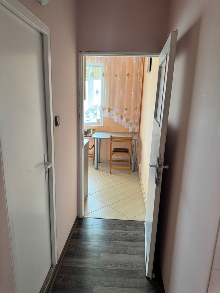 Дава се под наем Двустаен апартамент в София, Люлин 9 - 65 кв.м за 510 € - Снимка #7