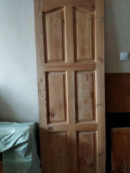 Дверь межкомная, деревянная