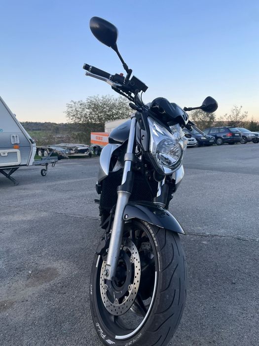 Yamaha XJ6 Limitat A2 (35kw) (Honda, Suzuki, Kawasaki)