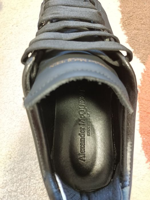 Vând papuci Alexander Mcqueen