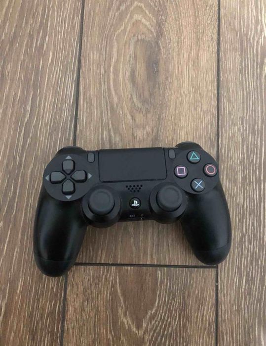 Playstation 4 pro 1 T