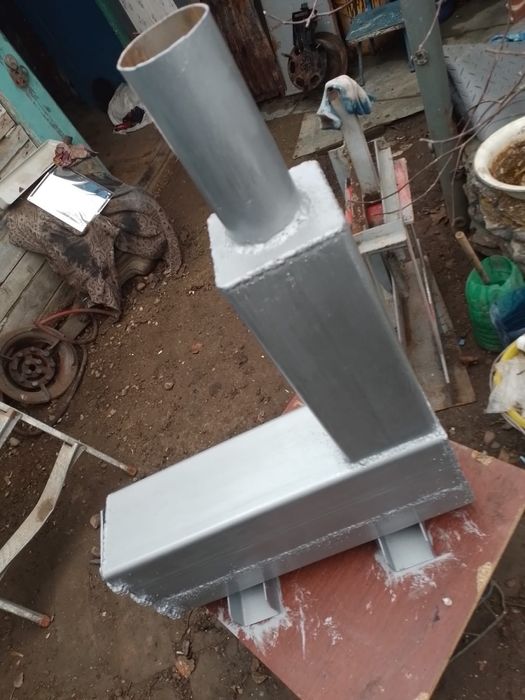 Печь для обогрева дачи,гаража,сарая.Из толстого металла.Цена 35000.