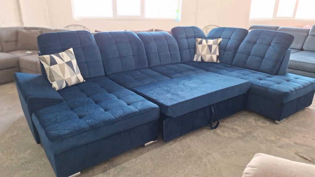 Coltar extensibil forma U cu lada de depozitare , tetiere reglabile ,
