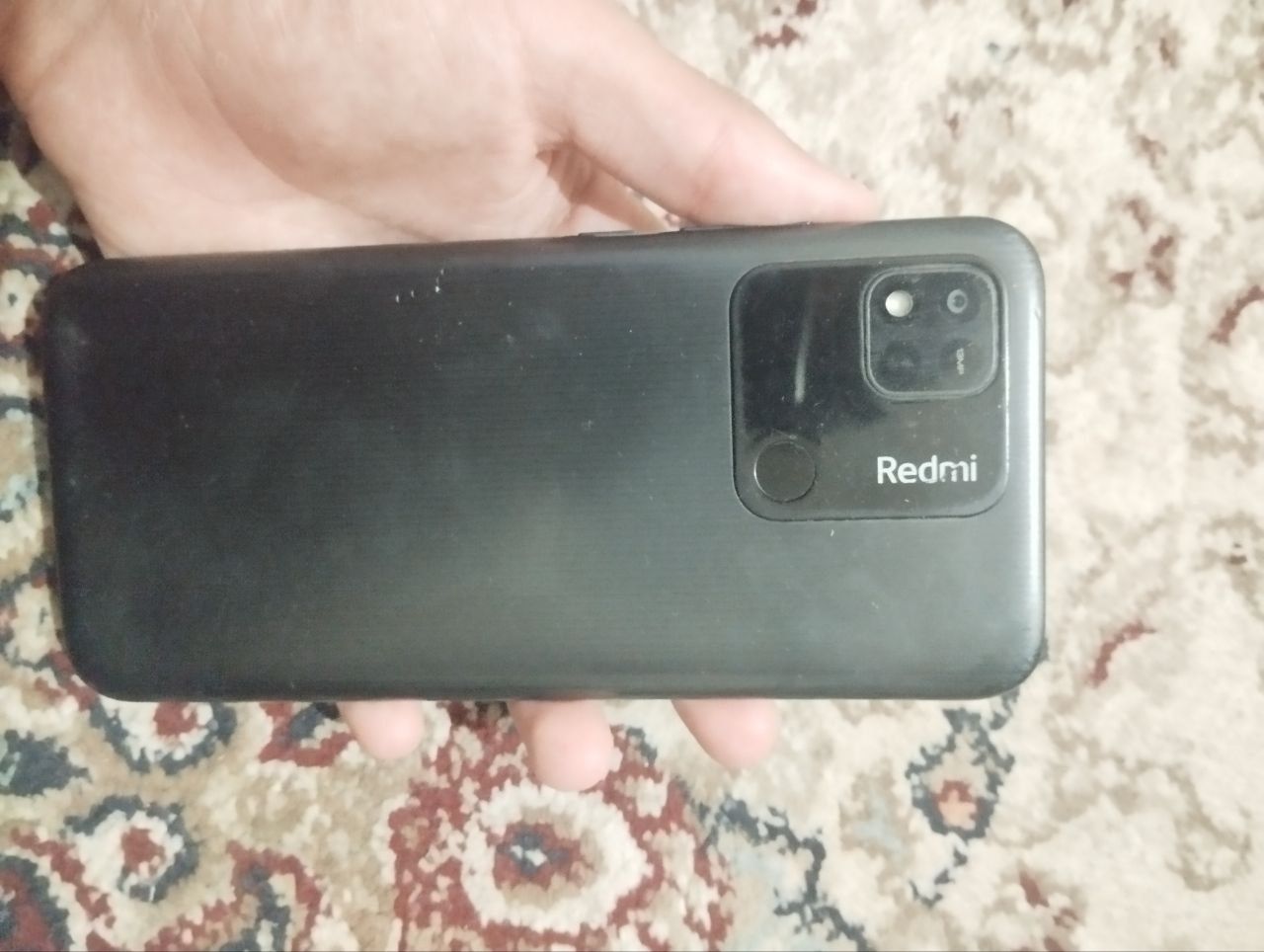 Redmi 10A 64GB yaxshi ishlaydi sensiri chatnagan