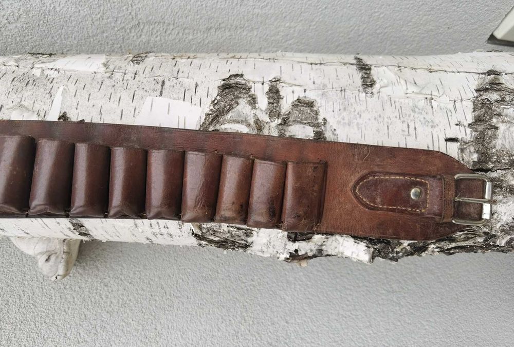 Cartusiera-centura de vanatoare anii 70