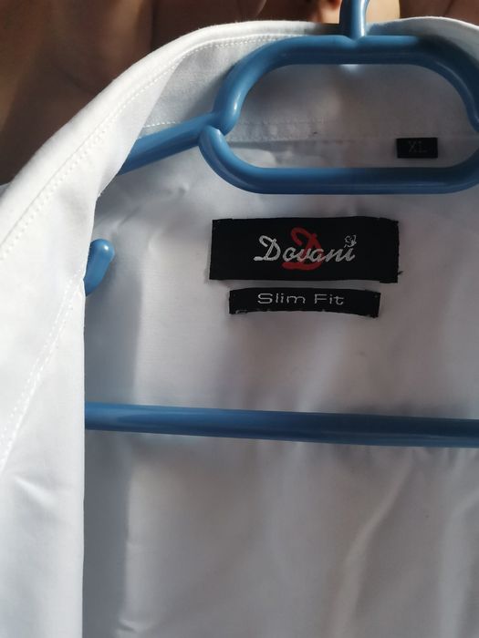 Vând costum băieții (mărimea 40)