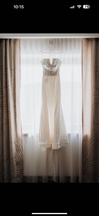 Vand rochie de mireasa Esposa sirena cu trena detasabila