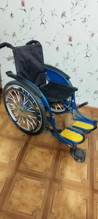 Инвалидная коляска