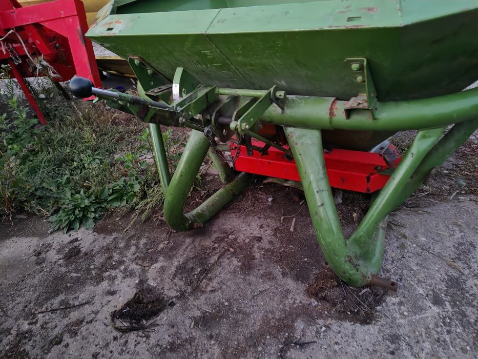 MIG împrăștiat Azot Amazone 600kg cu 2 talere