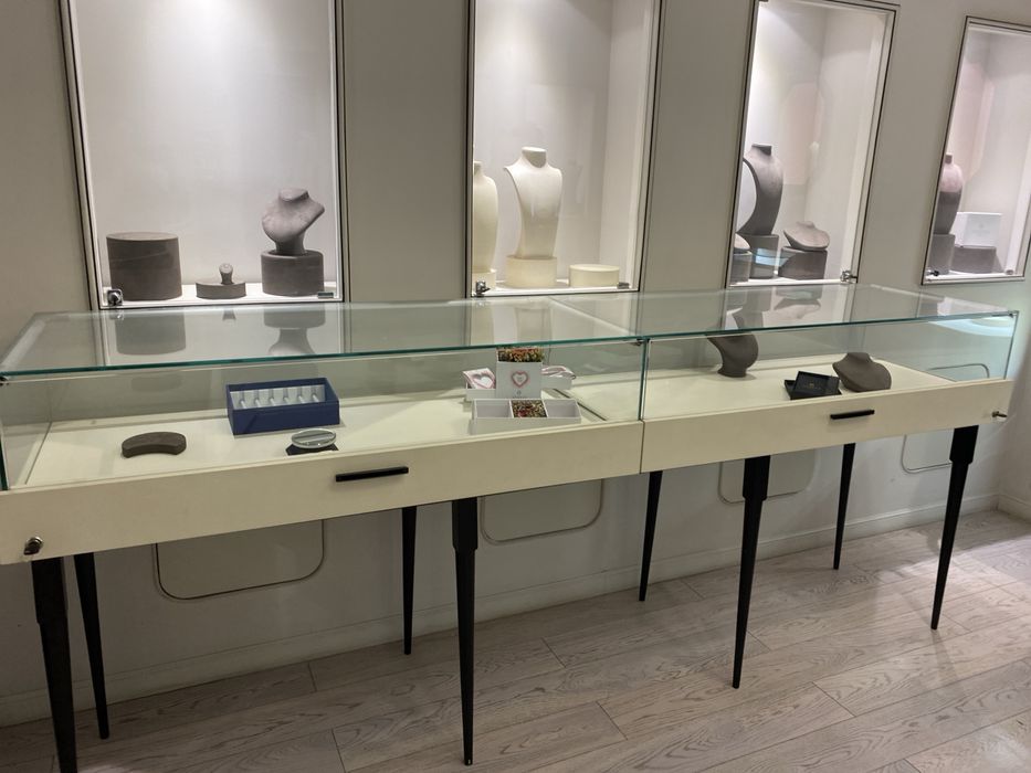 Продем Витрина для ювилерный, кресло, стул