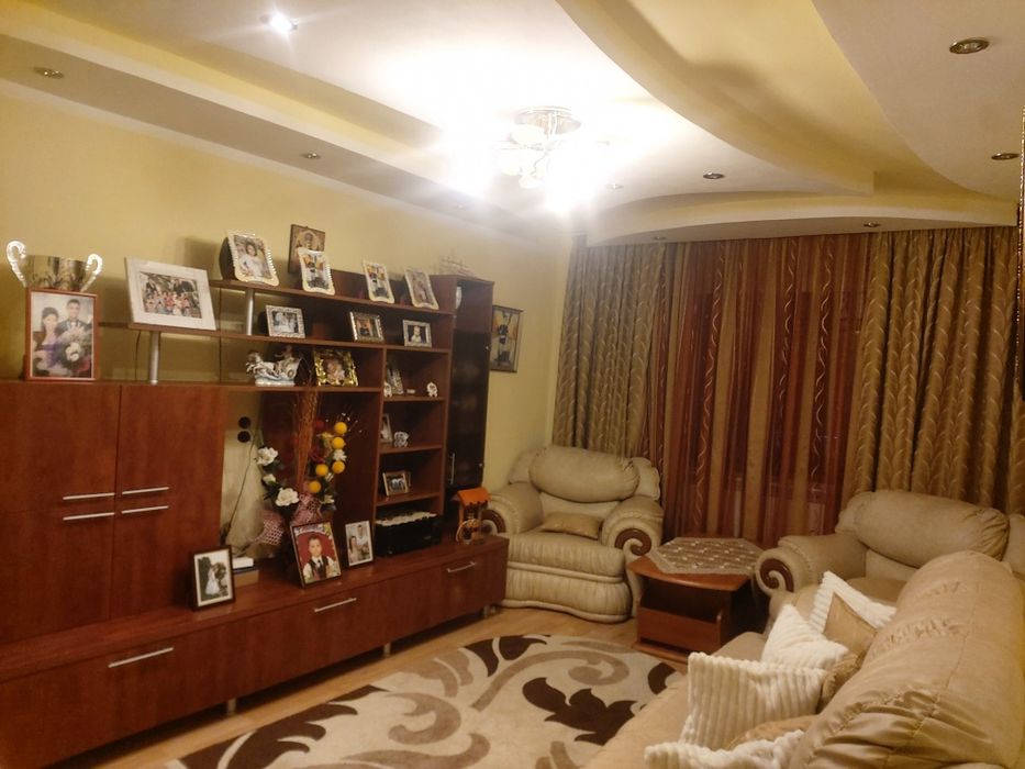 Vând apartament 2 camere