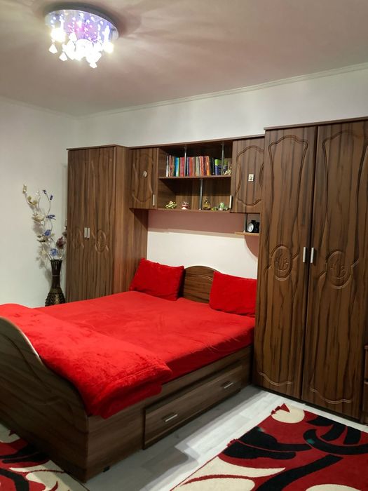 Închiriez apartament cu o camera