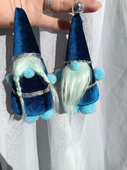 Globulețe , piticii , gentuțe inimioare