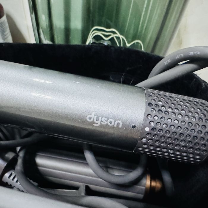 Dyson  Airwrap uscator HSO5 nichel- cupru!