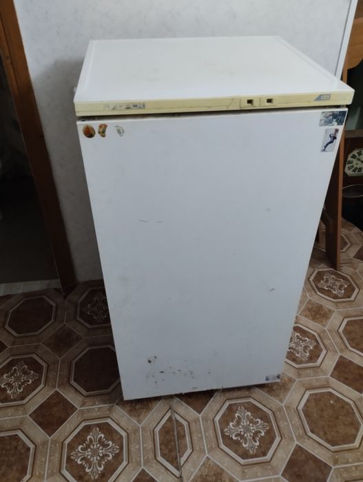 Продам холодильник