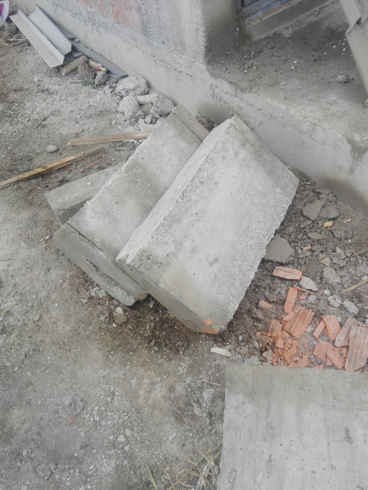 taiat taiere beton demolari