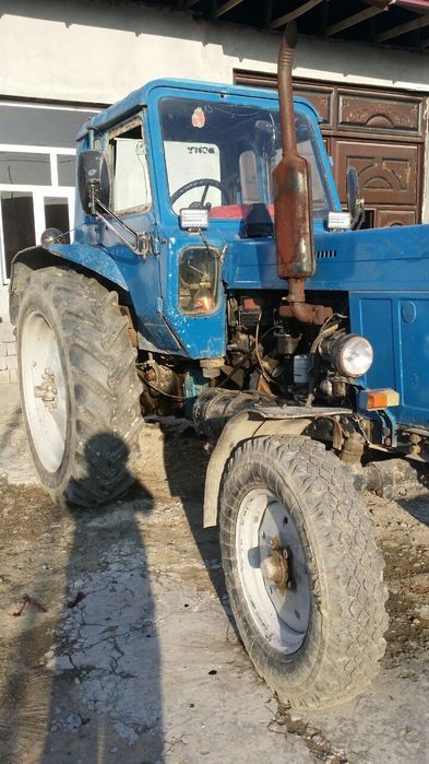 Traktor mtz 80 sotiladi