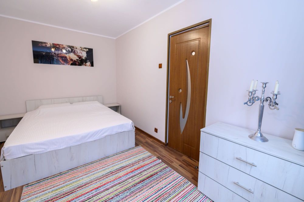Apartament 2 camere, Casa de Cultură – 41 mp, etaj 3/4.