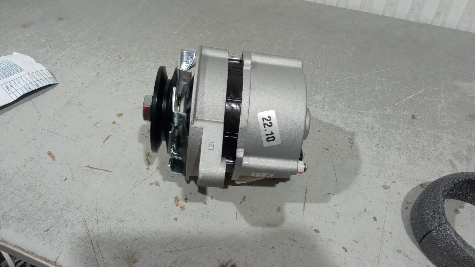 Alternator tractor fiat 12 v cu releu incorporat preț 650 lei este dis