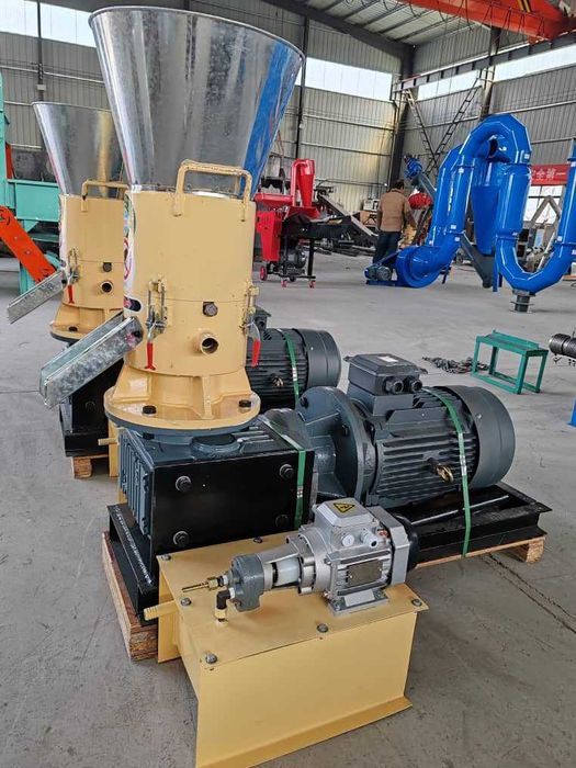 Linii Peleți Industriale de Vanzare - Capacități 200 / 300 / 450 kg/h