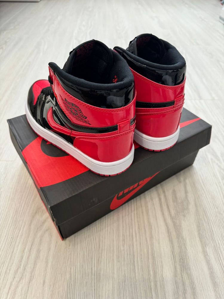 Adidasi AIR JORDAN 1 Retro High OG - PATENT BRED | Calitate Superioara