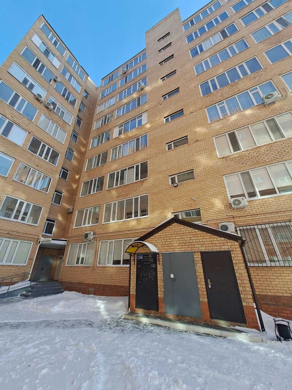 Продам 2-х комнатную квартиру в самом центре города Толстого 25