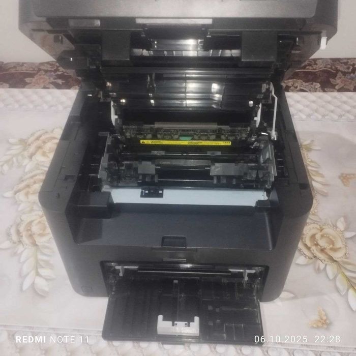 Canon MF231 sotiladi