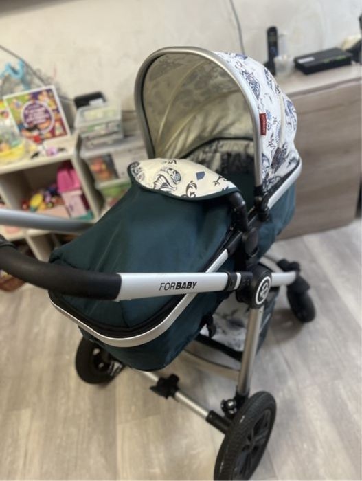 Продам коляску. Всесезонная