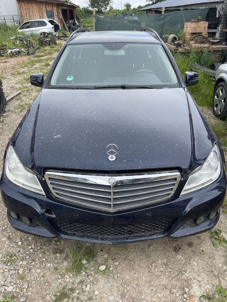 Capota w204 Facelift impecabila